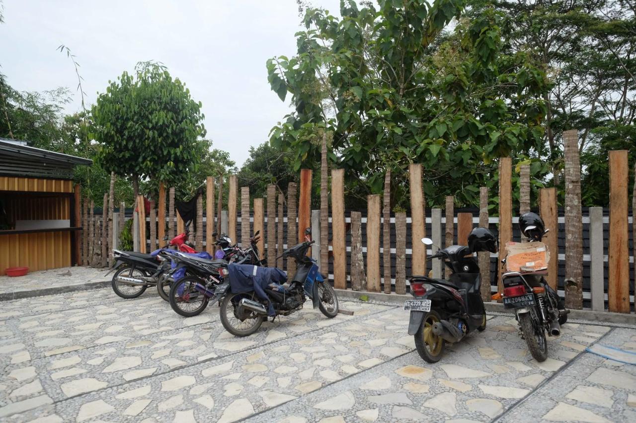 Urbanview Villa Lukulo Kebumen By Reddoorz Exterior photo